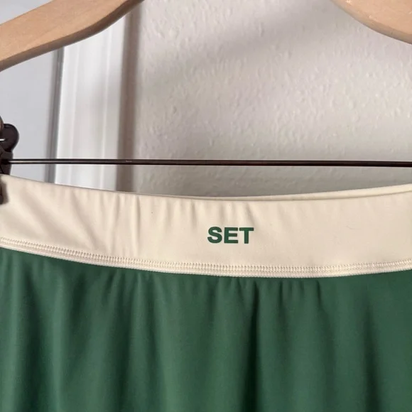SET ACTIVE green cream athletic nylon skirt shorts skort